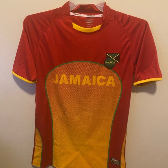Two Vintage Football Jersey Sz Small - Jamaica/Etihad - Picture 7 of 8